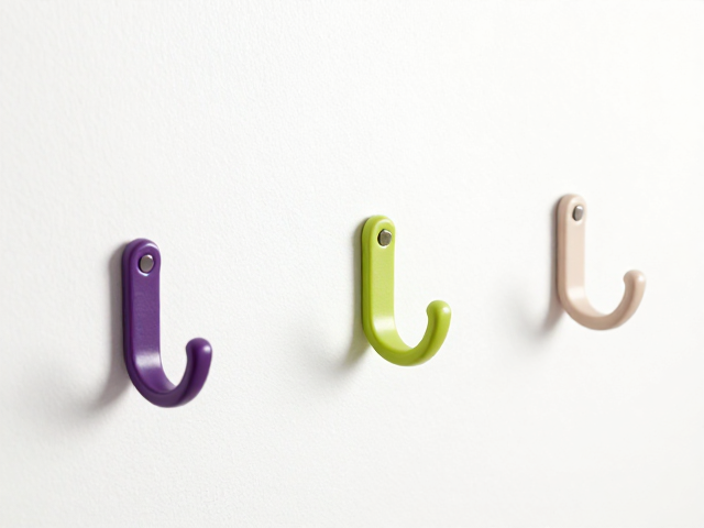墙面免打孔挂钩,多彩混色搭配防滑齿结构,稳固不伤墙