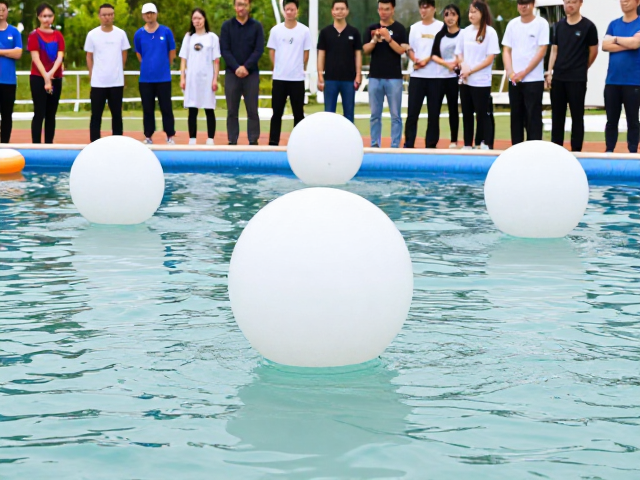 全浮力浮水互动球,水中拔河游戏玩法与团建推荐