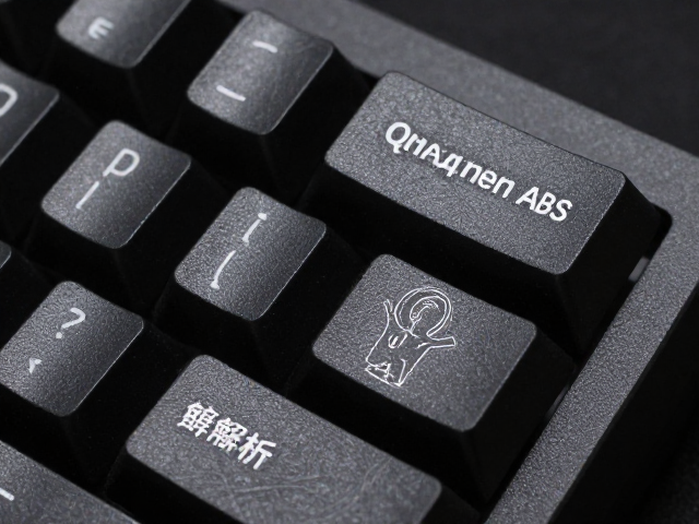 电竞防滑ABS键帽工艺解析,激光雕刻与表面处理识别指南