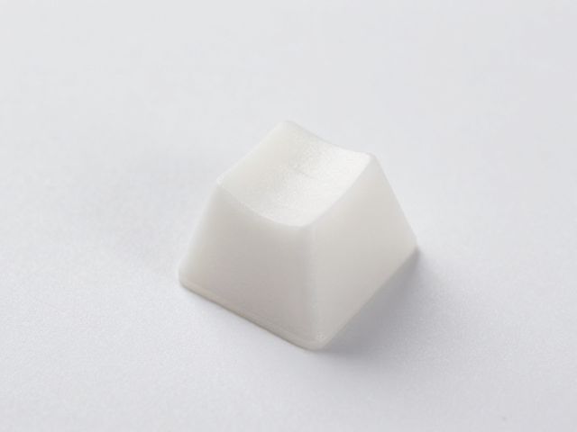 硅胶注塑量产下,全域透光键帽如何打破低价内卷?
