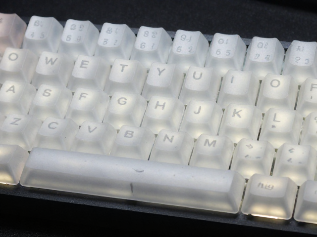 浅蚀透光键帽，ANSI/ISO字符普及，客制化键盘新宠