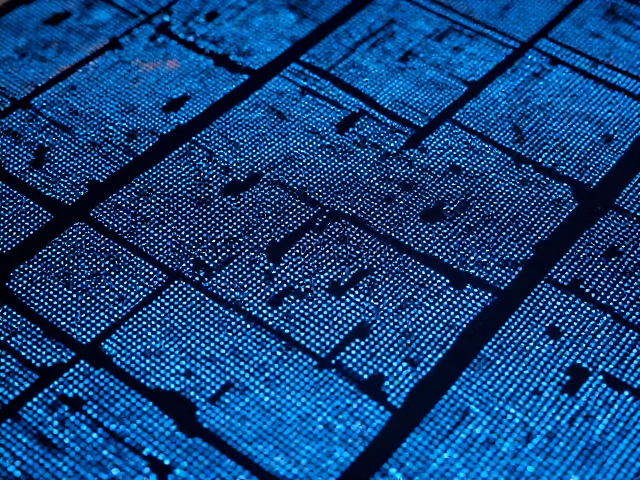 TFT阵列,Mini-LED背光,数据扫描线融合技术解析