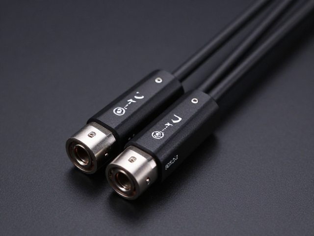 电竞理线套管怎么选?轻量化结构,外设大厂配件推荐