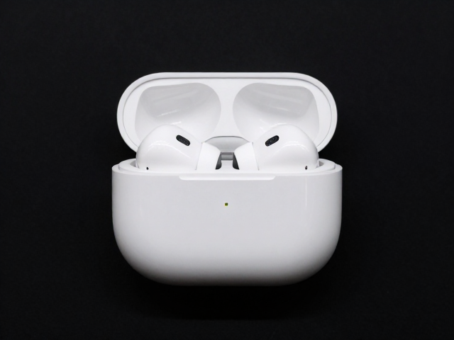 单耳4.7g入耳式蓝牙耳机，NFC秒连超跟手，轻若无物