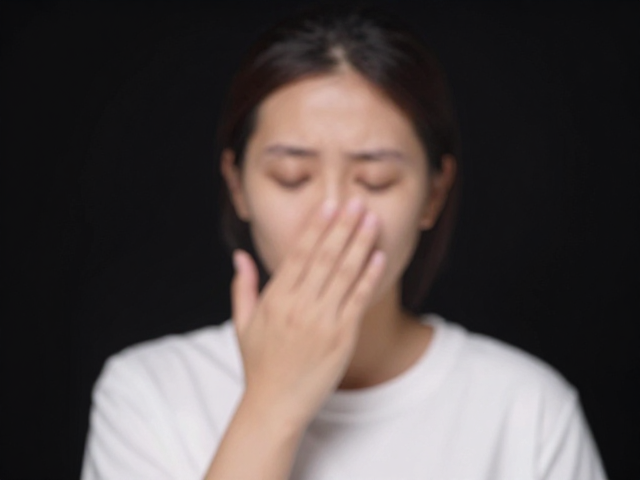 中毒后视力模糊怎么办?避免徒手接触,牢记急救要点