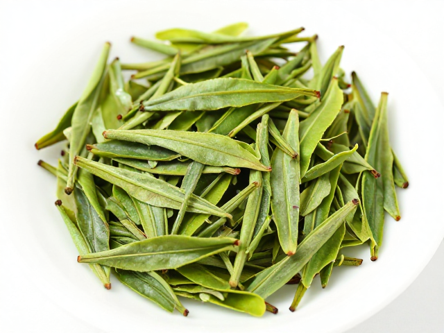 如何挑选品相完美的茶叶？看颜色均匀度与鲜活度
