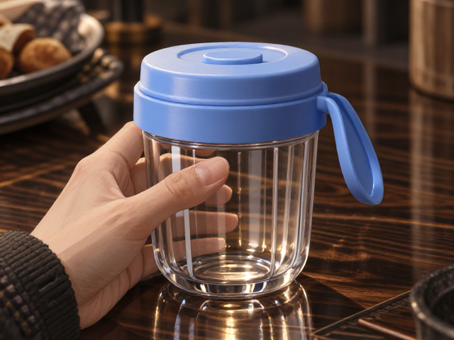 水晶抗氧化杯配食品级硅胶盖，安全耐用不串味