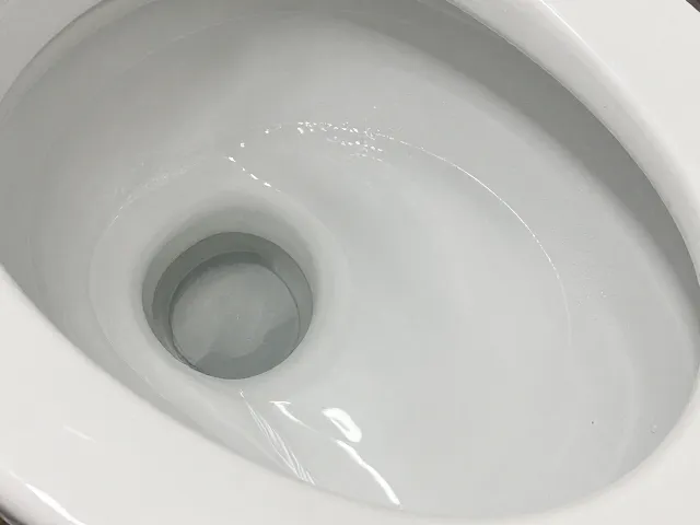 睡醒后室内定点如厕怎么彻底去除残留尿味？3步净味法