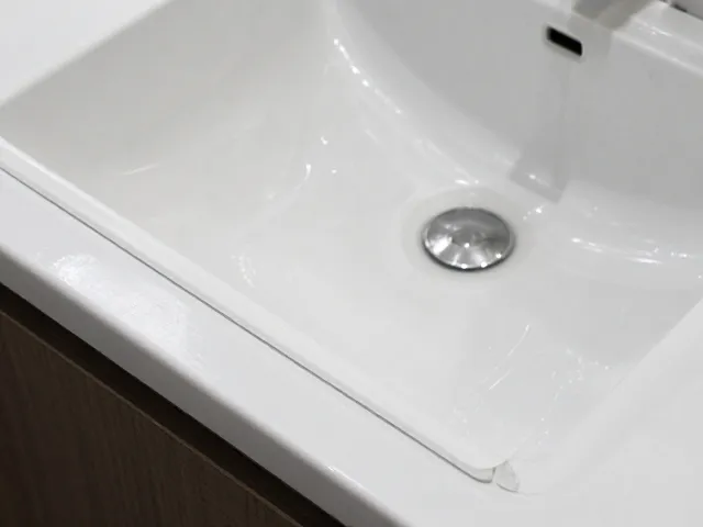 洗漱台高处摆放避水疏水垫,告别台面溅水烦恼