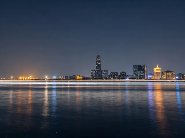后期处理与光影强化思路