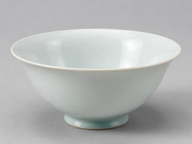 釉上彩绘口沿舒展，自然意境里的东方美学，一眼万年