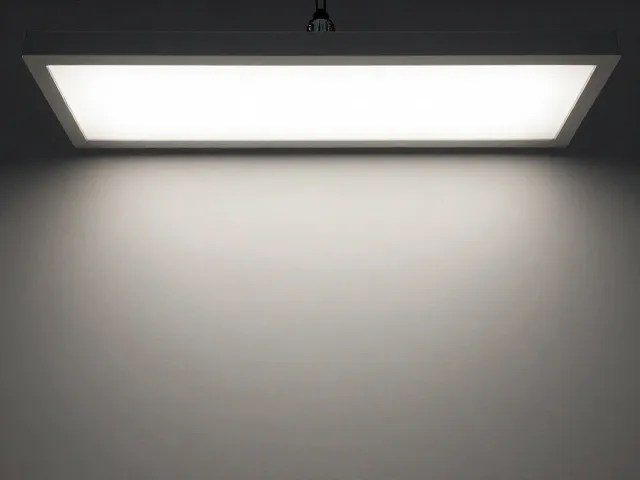 全光谱LED灯怎么选?书房阅读护眼重点与避坑指南