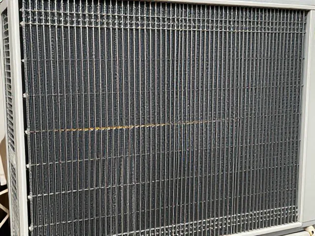 移动空调铝合金散热片易腐蚀?揭秘金属腐蚀性危害与防护技巧