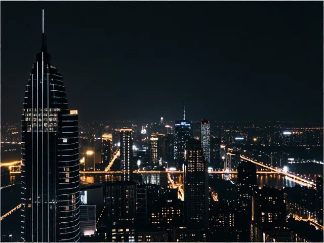 夜景摄影进阶，氛围滤镜搭配快门线，掌握夜景构图技巧