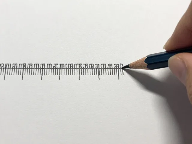 铅笔针管笔刻度不匀导致误差？字母数字模板修正指南