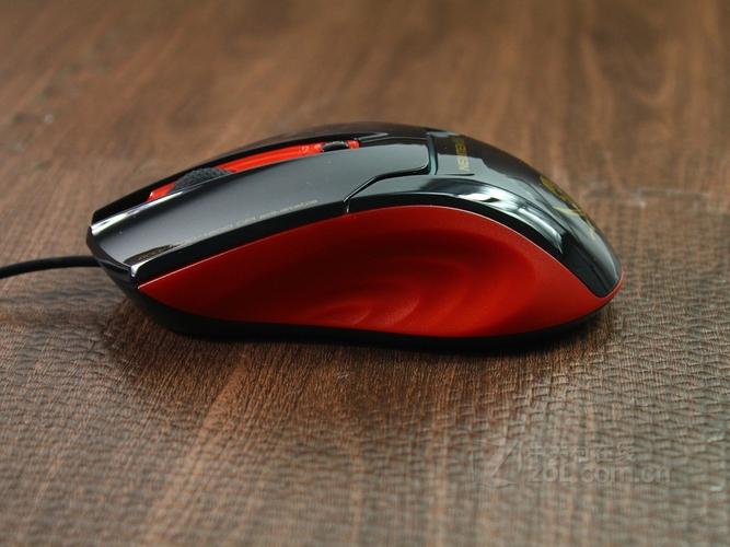 鼠标侧键和细节特写