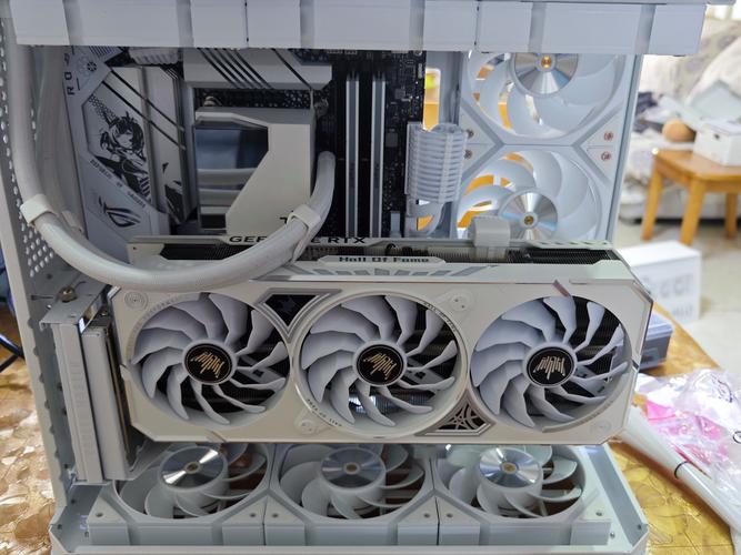 电脑硬件散热片的细节展示