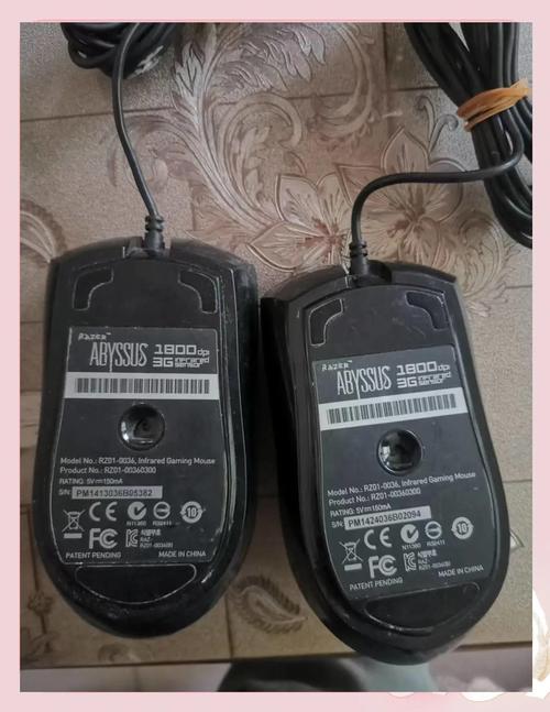 雷蛇地狱狂蛇V2评测：入门级游戏鼠标的性价比之选