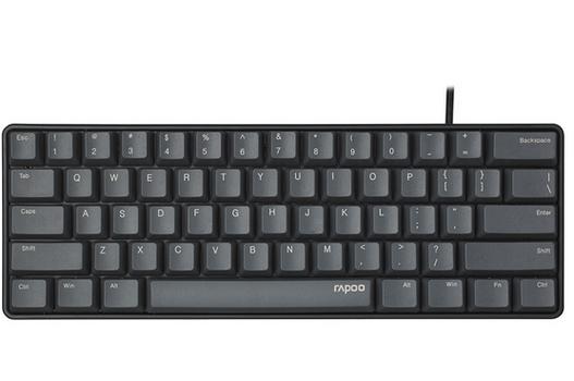 游戏键盘桌面场景，突出人体工学设计