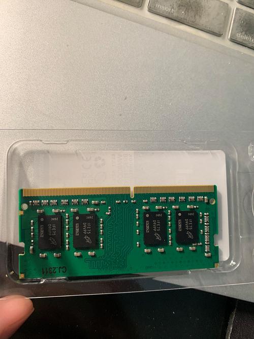 性能测试软件界面显示内存速度数据