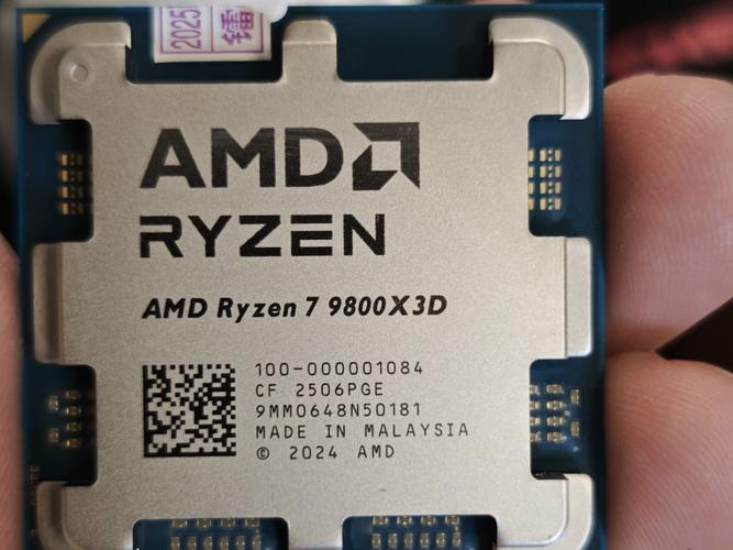 Heat sink and thermal paste application