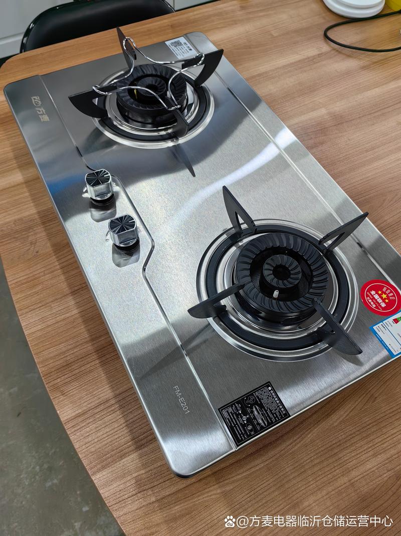 鑫联新E1912 vs 固德佳PC210 vs 七彩虹ME700 固态硬盘深度对比