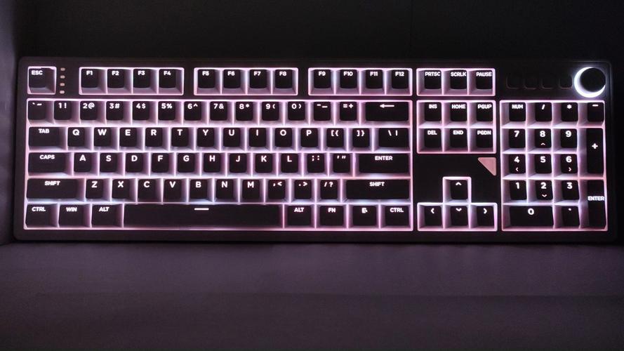 不同用户场景下的键盘使用:办公、游戏、编程