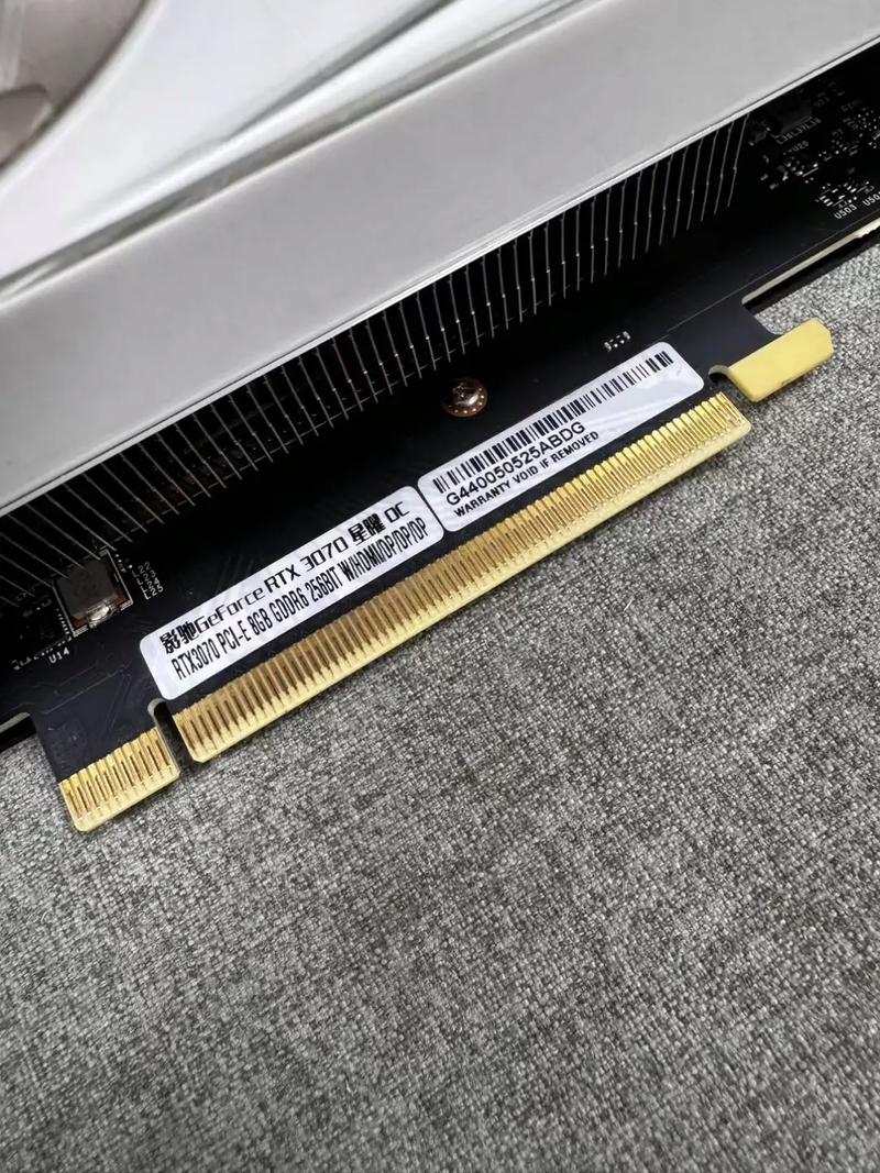 用户选购显卡场景