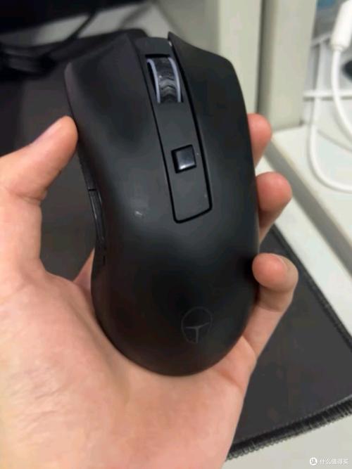 鼠标侧视图展示按键布局