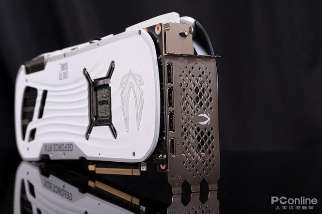 索泰RTX 4080 vs 影驰RTX 4070 深度对比:旗舰与主流的较量