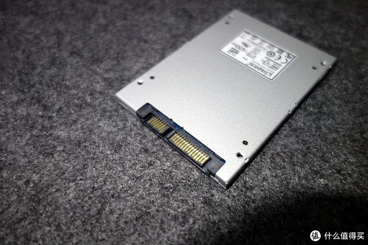 固态硬盘性能测试图表