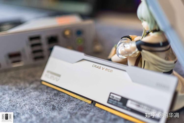 硬件规格标签和测量工具，强调技术参数