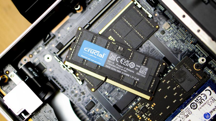 英睿达DDR5 5600 vs 海盗船DDR4 3000 深度对比