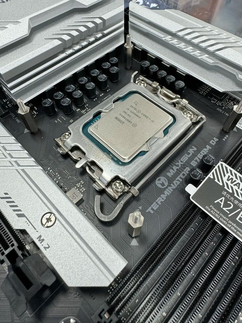 价格标签与硬件对比