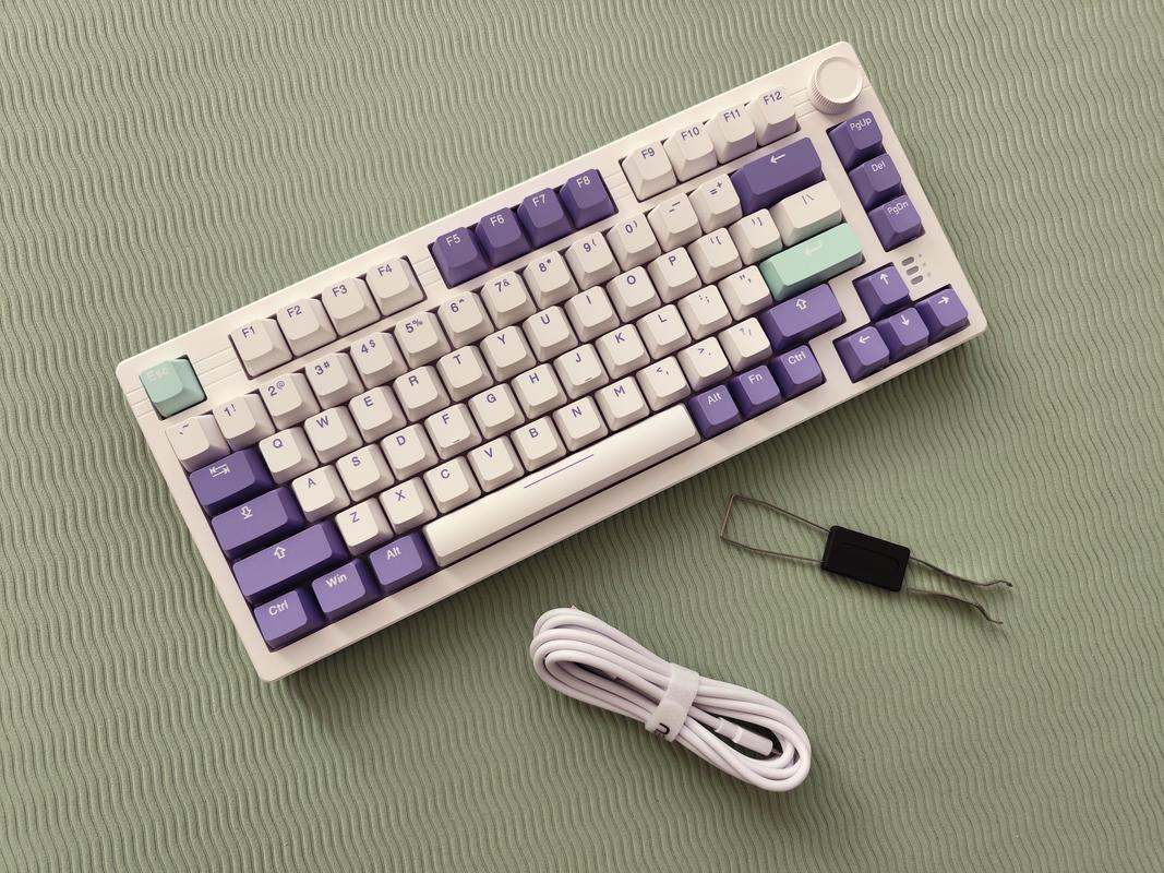 达尔优EK75深度评测：三模客制化机械键盘，RGB青轴手感与性价比之选