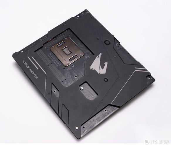 购物场景,强调价格考量