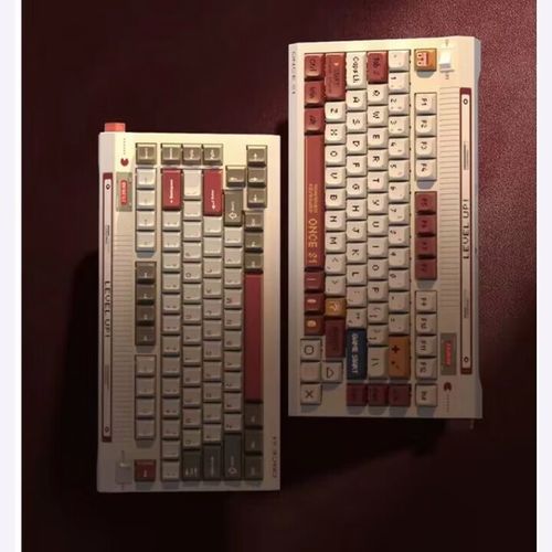 雷神ONCE81 FC轴 vs 联想MK300 RGB幻彩机械键盘 深度对比