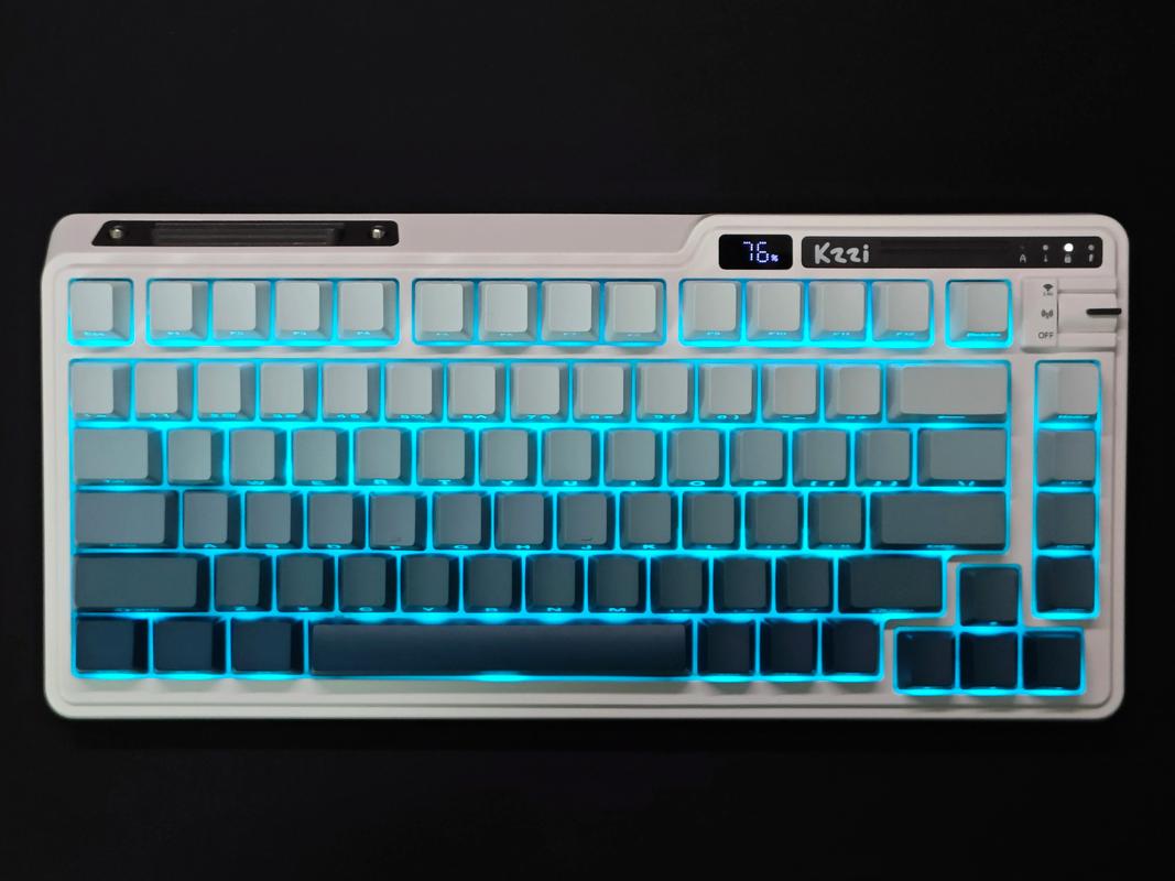 用户选购键盘场景