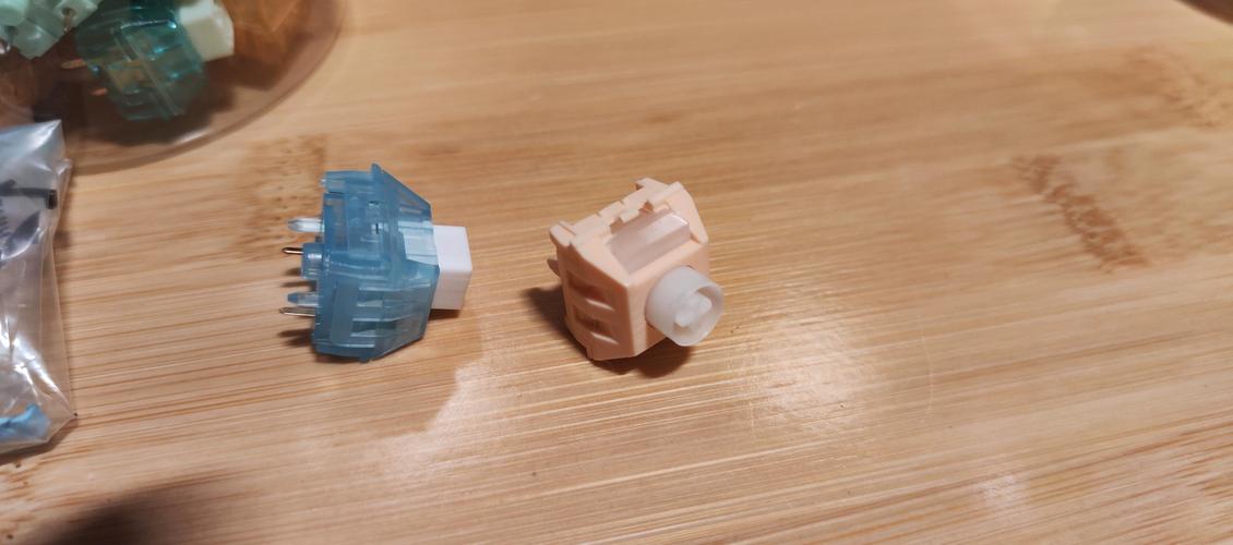 磁动力FK980 vs 狼蛛MINI 60HE Pro vs 新盟M71V2 深度对比