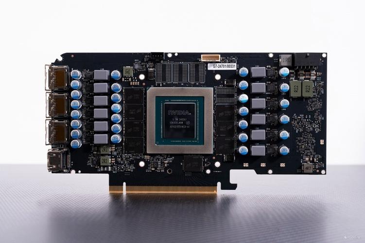 影驰GeForce RTX 4070 Ti SUPER金属大师B OC深度评测：16GB显存与Ada架构的强力组合