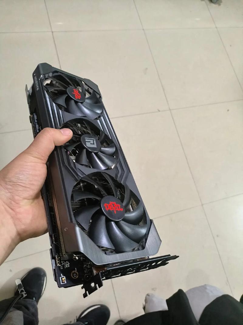 撼讯RX 6750 GRE红魔12G vs 七彩虹iGame RTX 3070 Ultra W OC深度对比