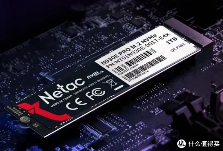 电脑硬件安装场景