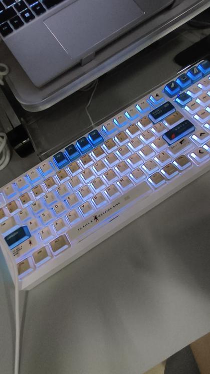 锂电池和电路板展示