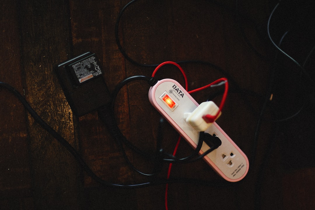 罗技PRO WIRELESS双模游戏鼠标深度评测:16000DPI旗舰性能,有线无线自由切换