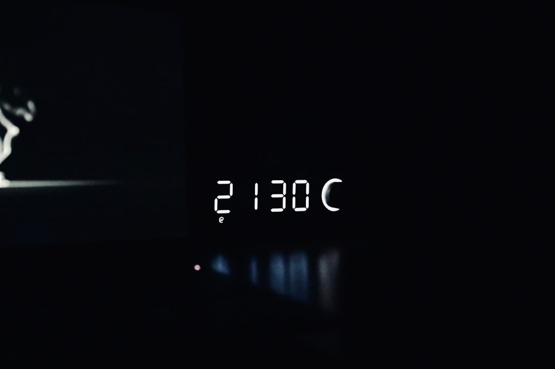 Intel 酷睿i7 10700K vs i3 10105F 深度对比：旗舰与入门如何选？