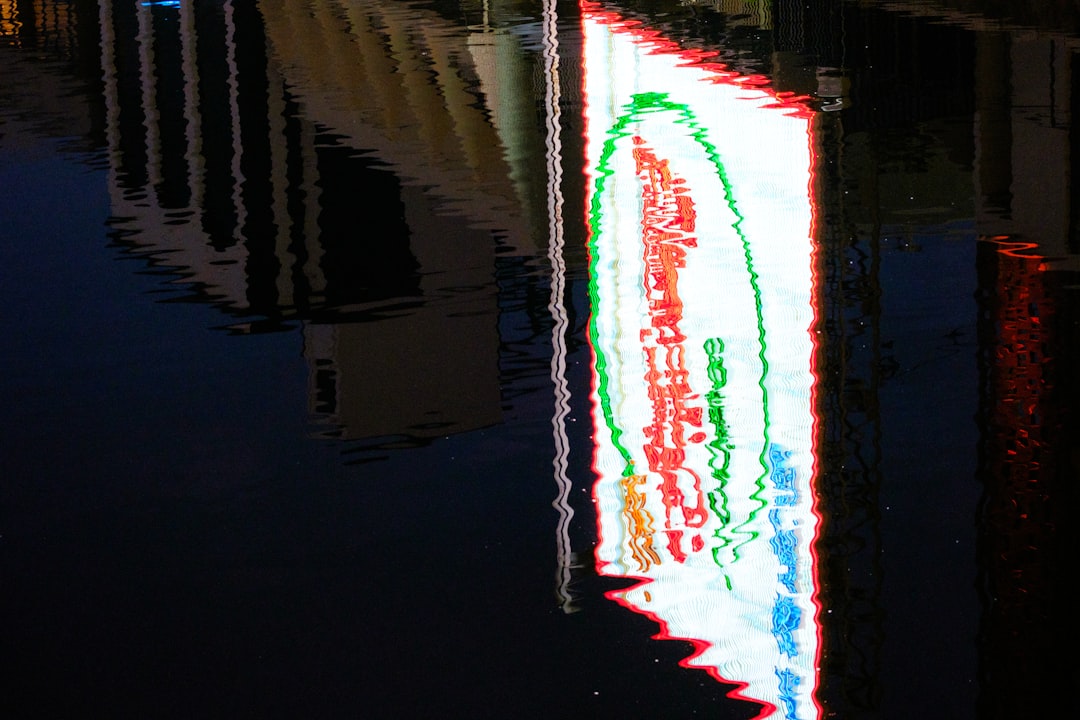 价格对比分析图表