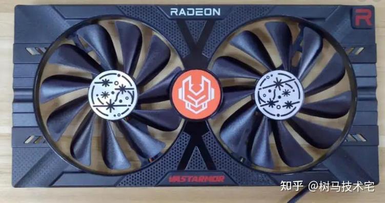 游戏玩家与专业创作者使用场景对比