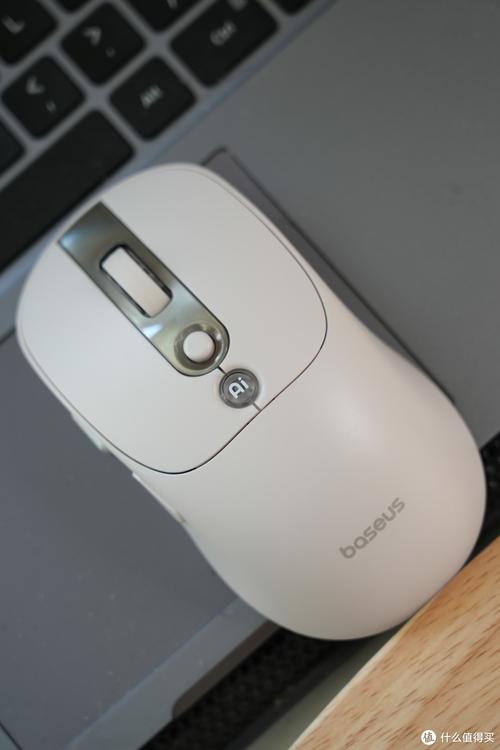 倍思Editor长续航屏显无线鼠标评测:4000DPI五档调节,双模连接续航无忧