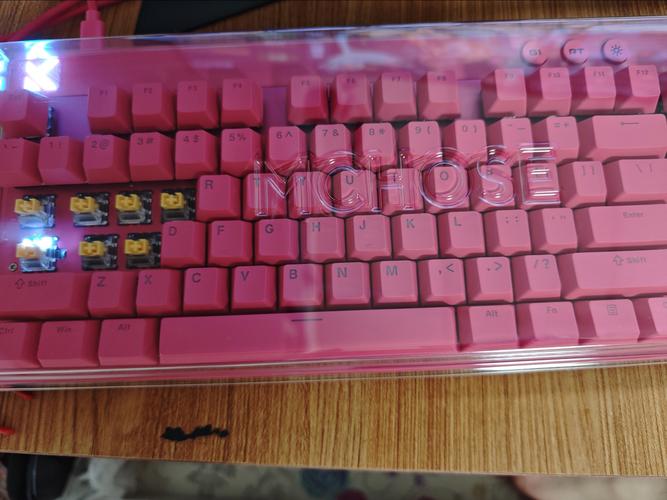 键盘背光与细节特写