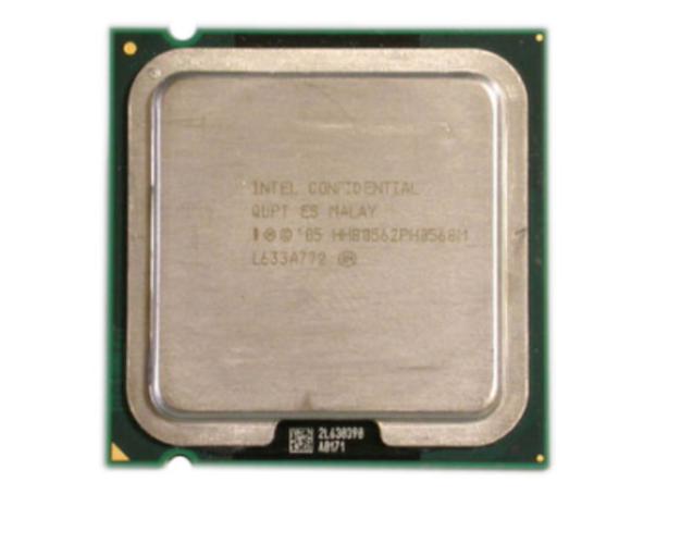 LGA 775接口主板插槽，准备安装CPU